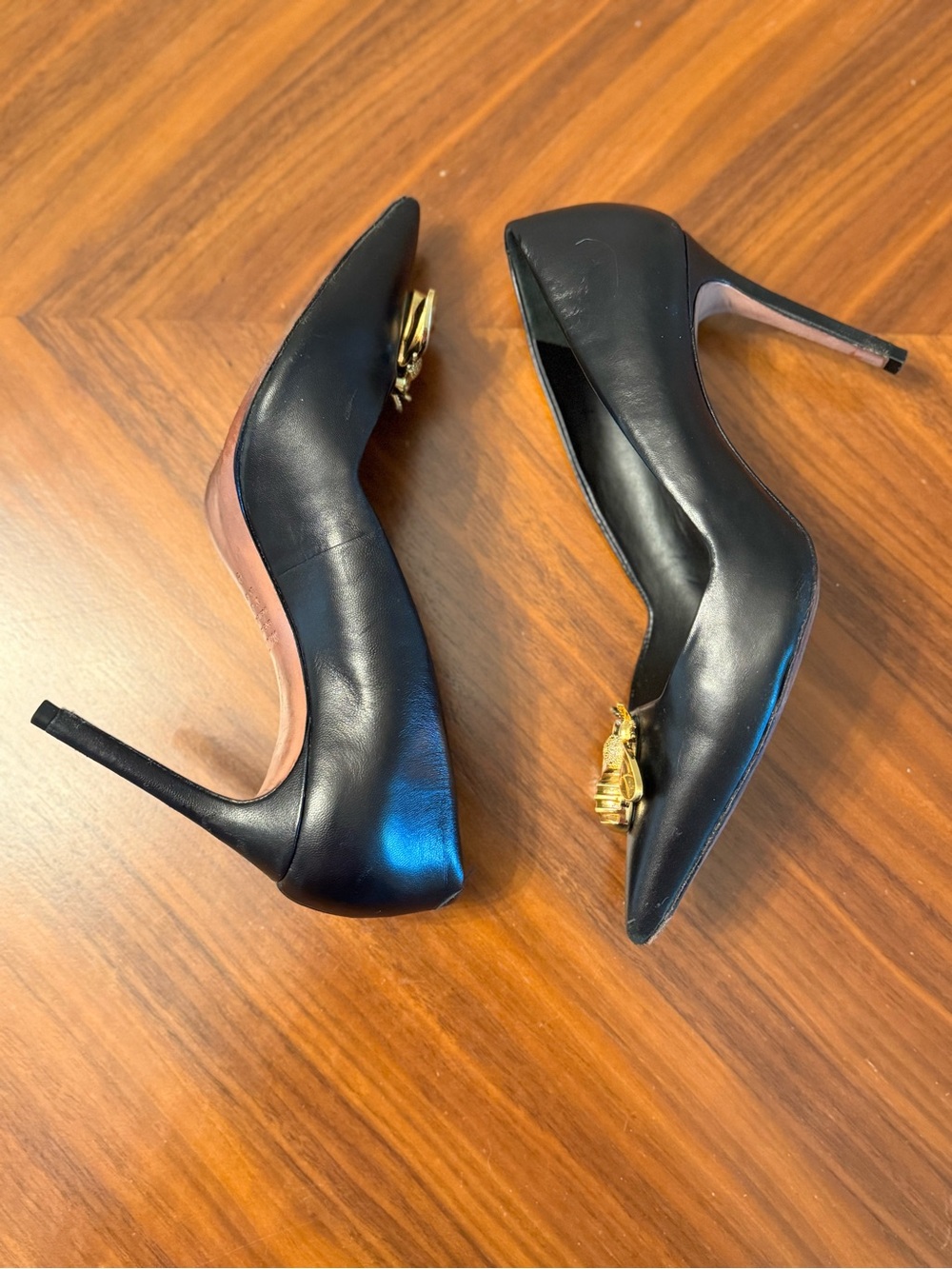 Schutz Black Leather Gold Embellished Pointed Toe Pumps Heels US 8 - Picture 9 of 16